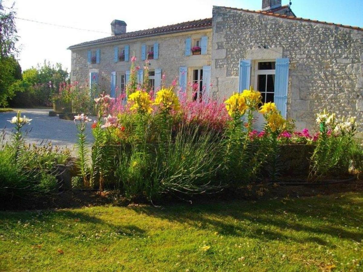 Chambres D'Hotes Domaine Le Fragnaud Saint-Porchaire Eksteriør billede